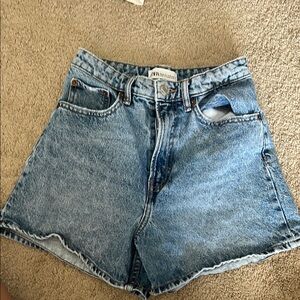 Zara Women's Blue Denim Shorts
